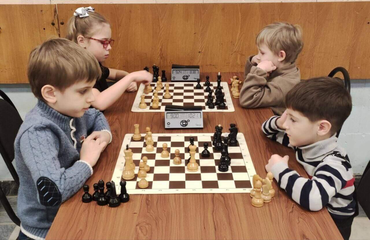 «Чёрно–белый мир»