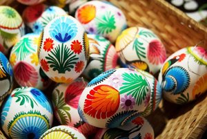 Мастер-класс по росписи яиц ко Дню Пасхи «Краски Пасхи»