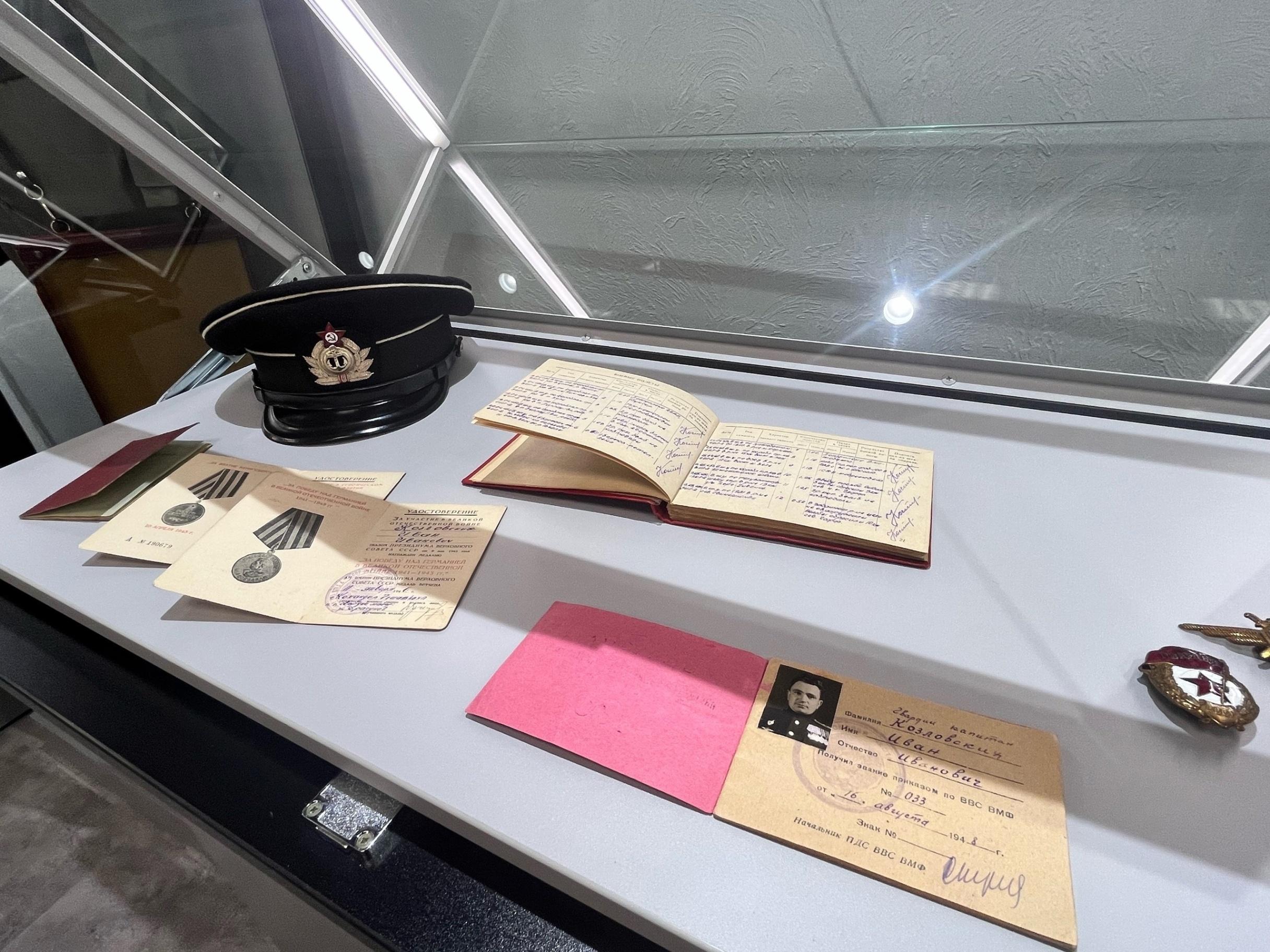 Выставка «Непобедимые»