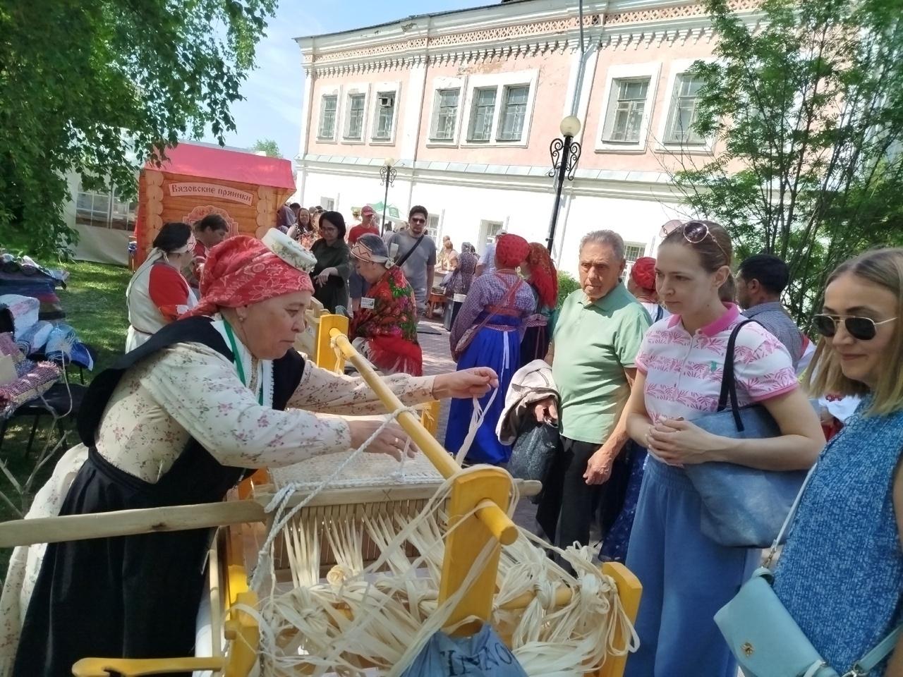 Программа «Кулеткачество: ремесло по изготовлению мешков из лыка»