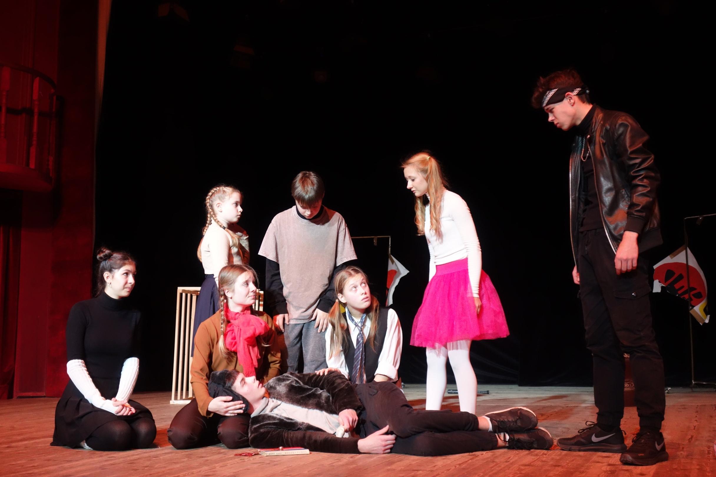 Театрализованное представление «Прощай, овраг»