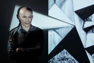 Выставка «Нереальный реальный мир Рината Волигамси»