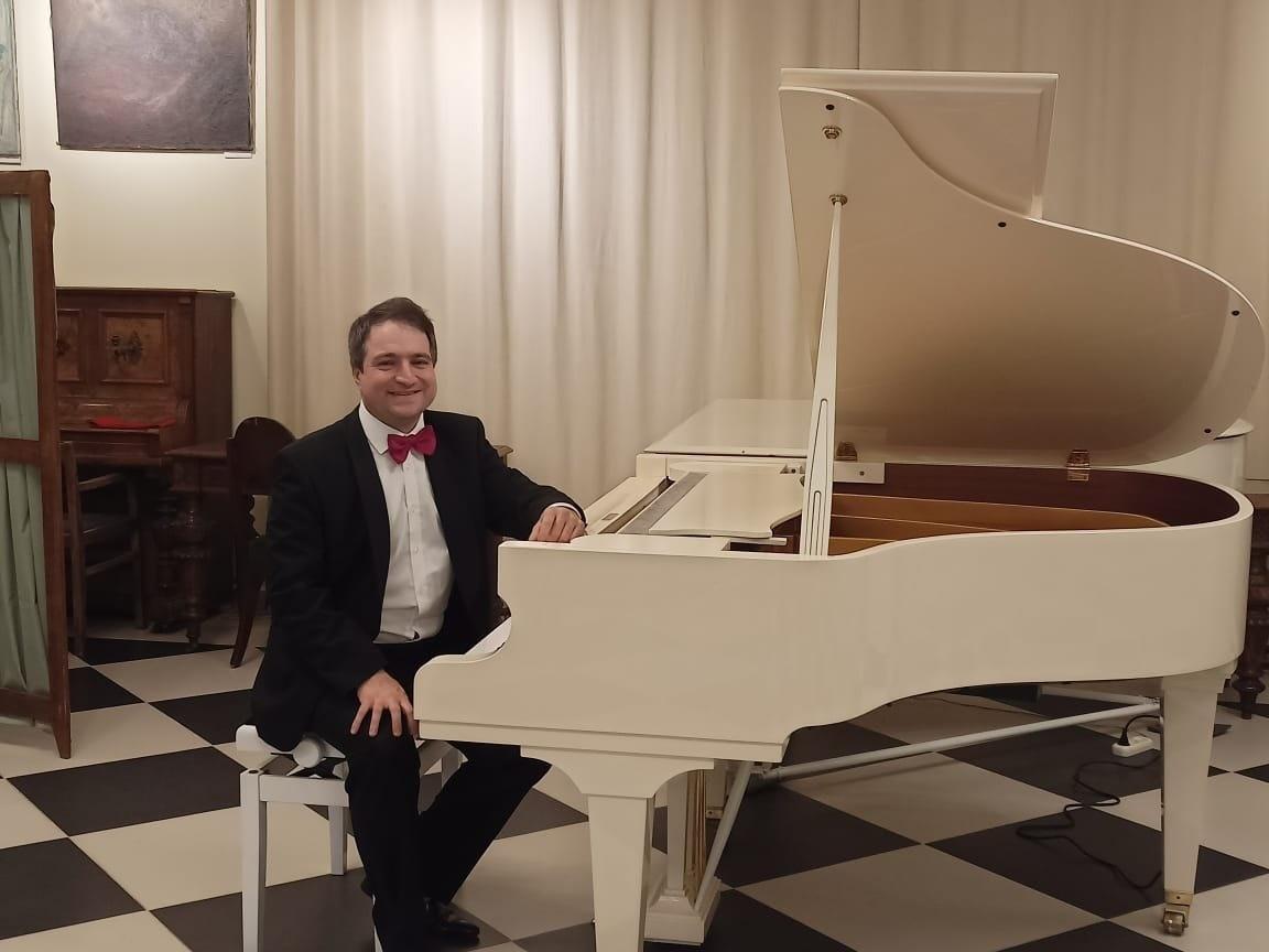 Концерт «Весна, весна, пора любви…»