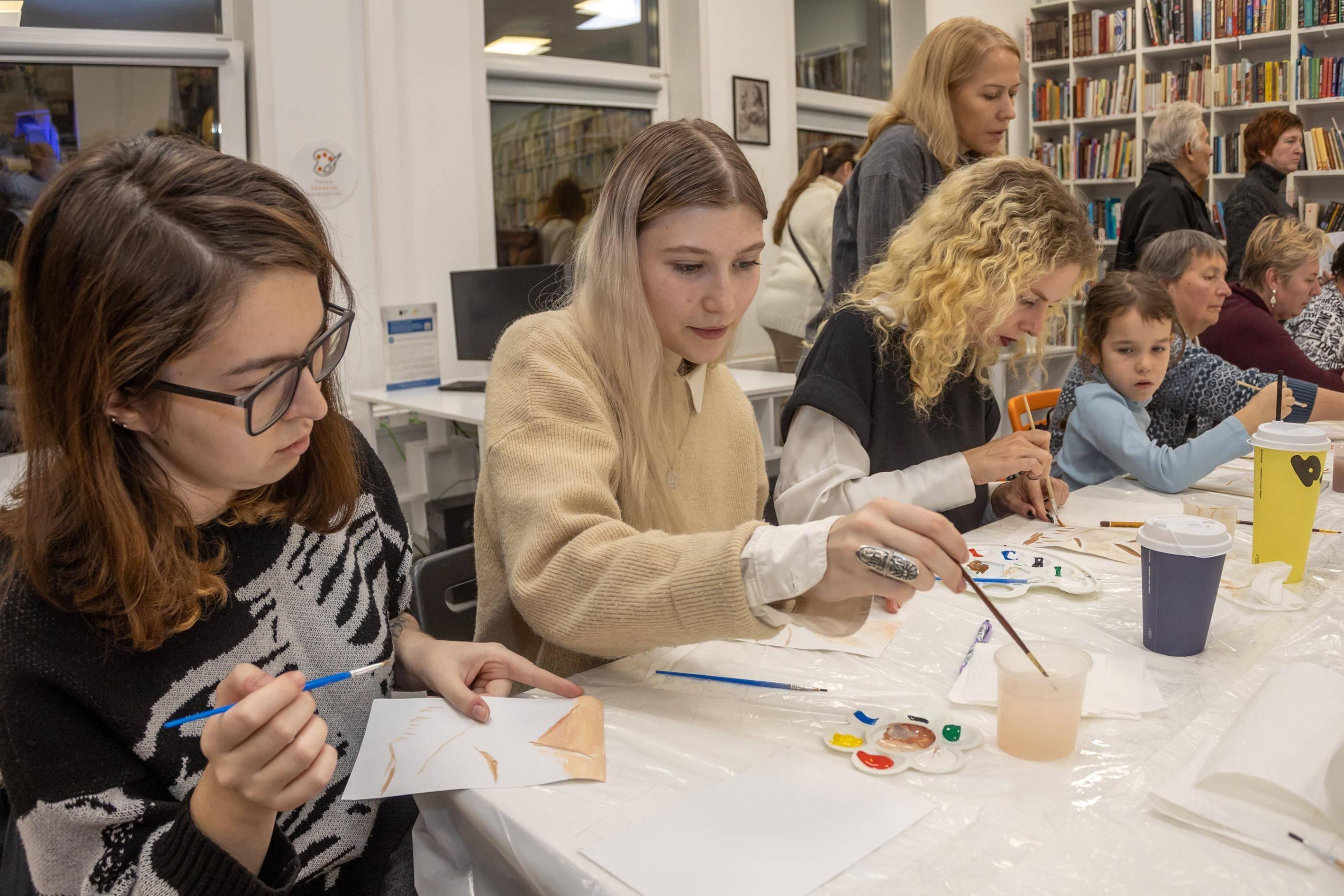 Мастер-класс «Берестяные сказки: роспись на спиле»