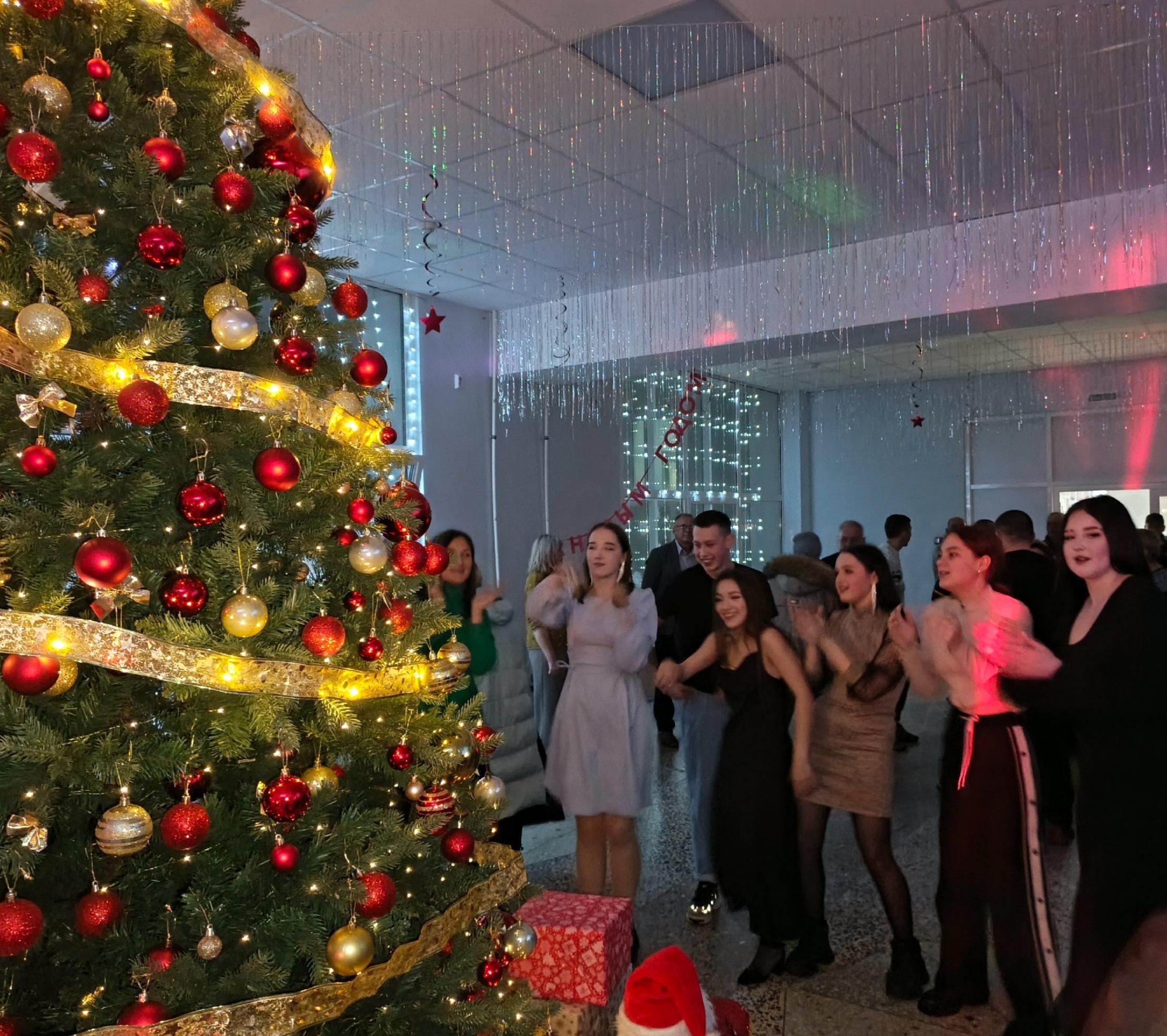 «Дискотека Деда Мороза»