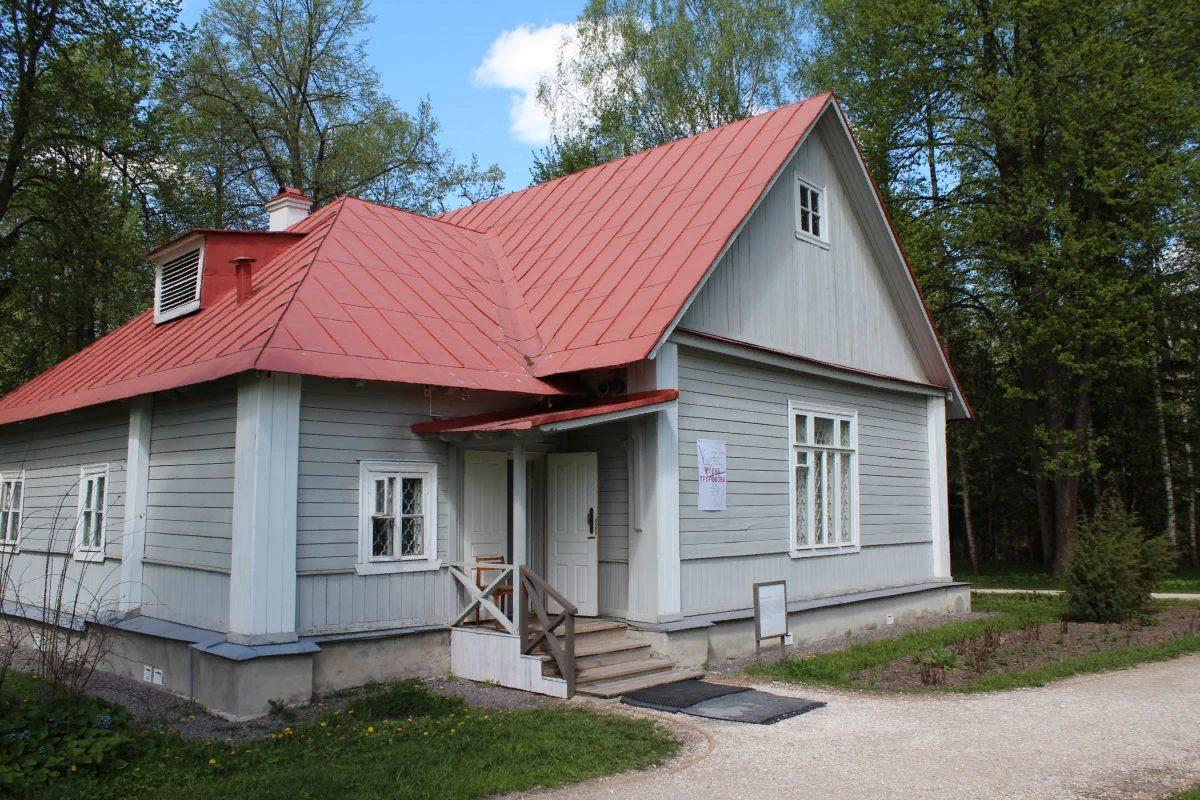 Выставка «Поленовская дача»
