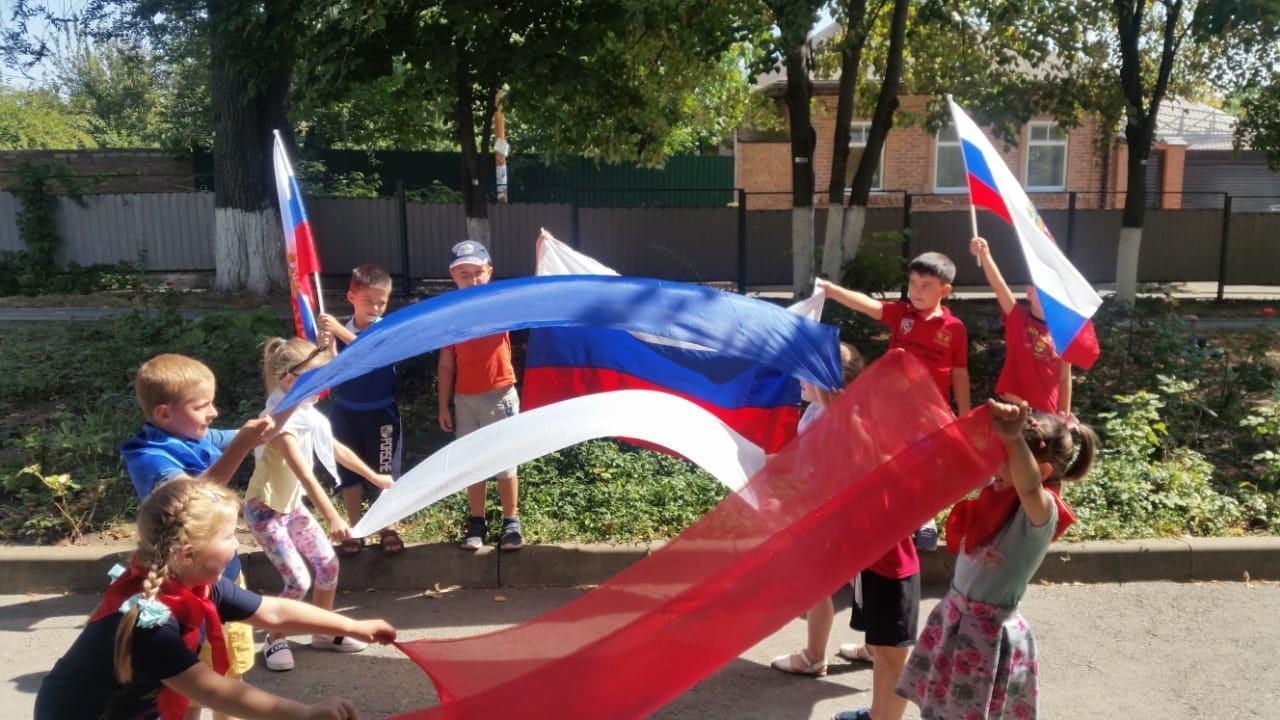 Концертно-игровая программа «С днём России»
