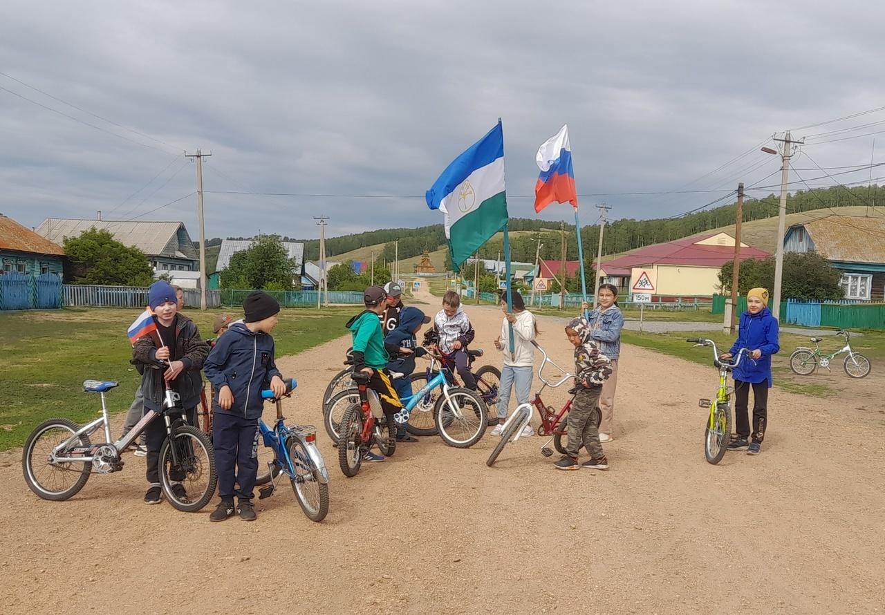 «Под флагом России!»