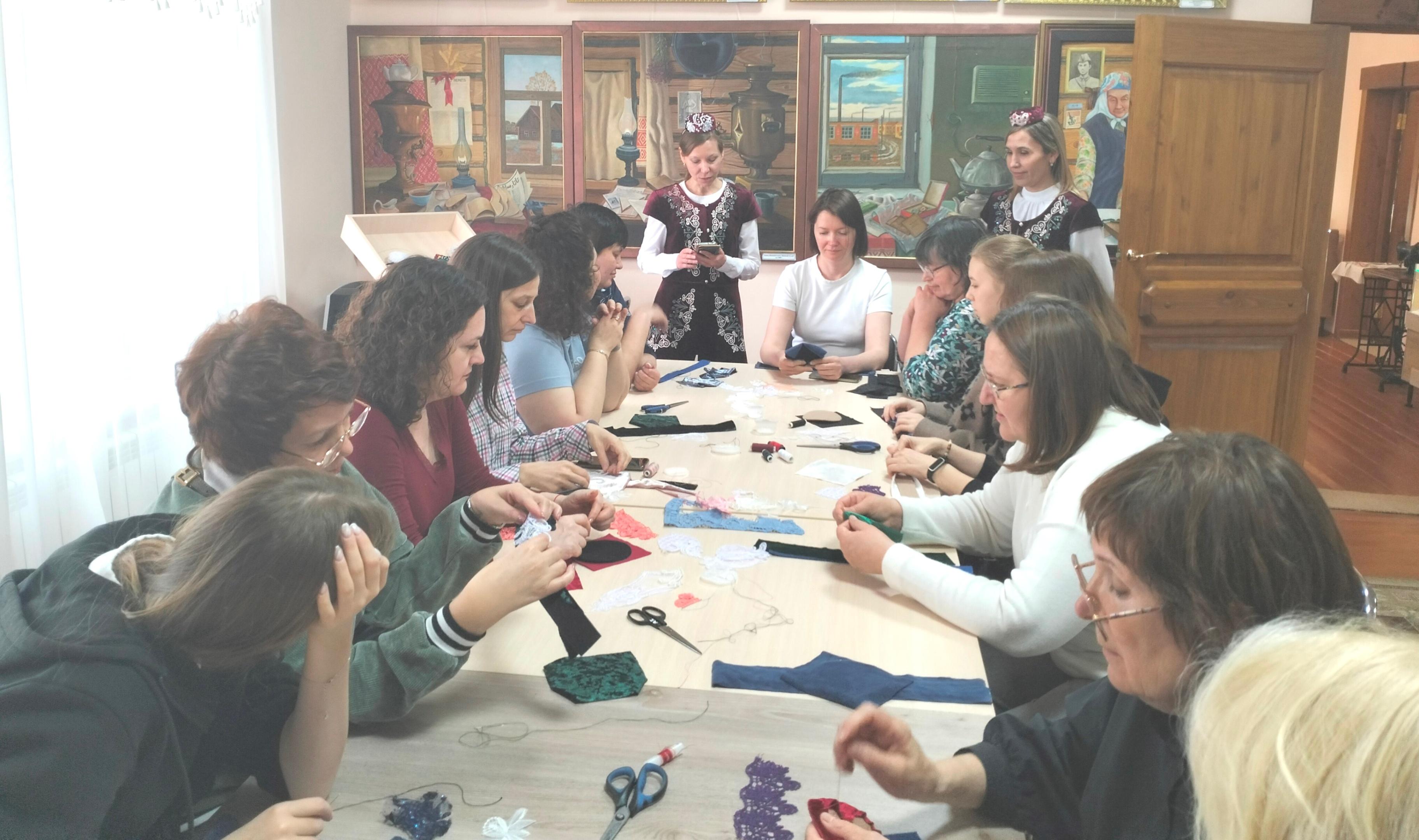 Мастер-класс «Жемчужный бисер татар: от основ к мастерству»