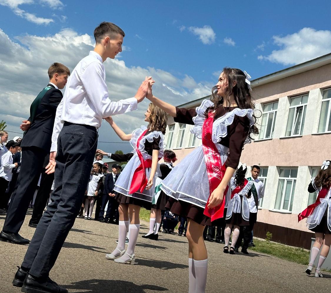 Мастер-класс «Школьный вальс»