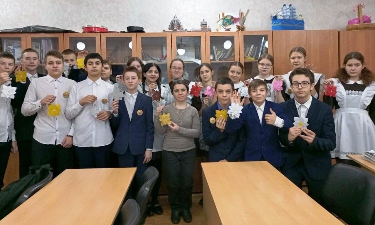 Программа «История новогодней открытки»