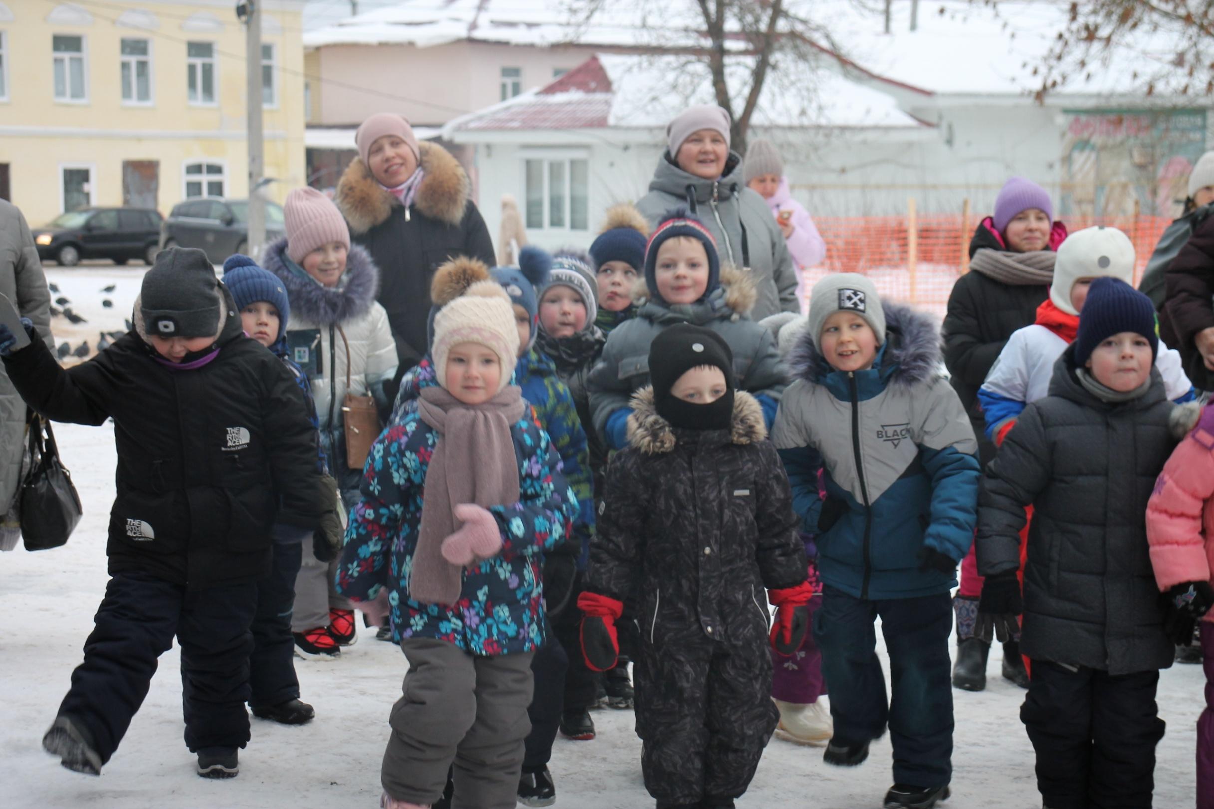 Праздник «В мире новогодних игрушек»