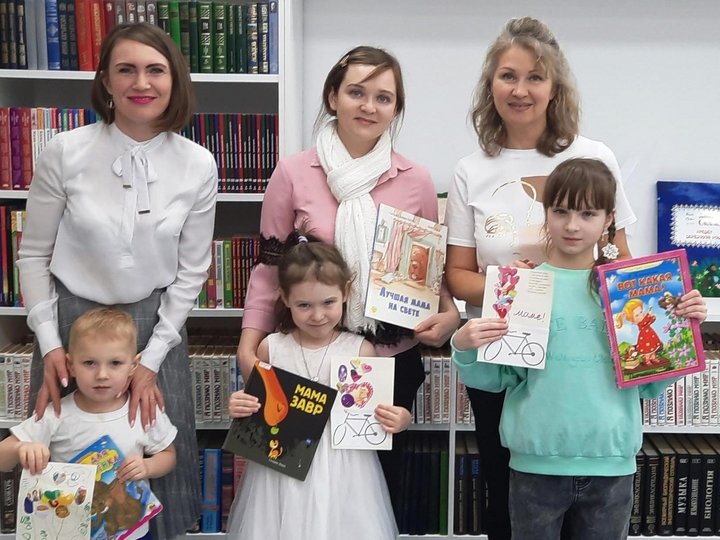 Библиотеки Югорска в седьмой раз присоединились к Общероссийской акции книгодарения
