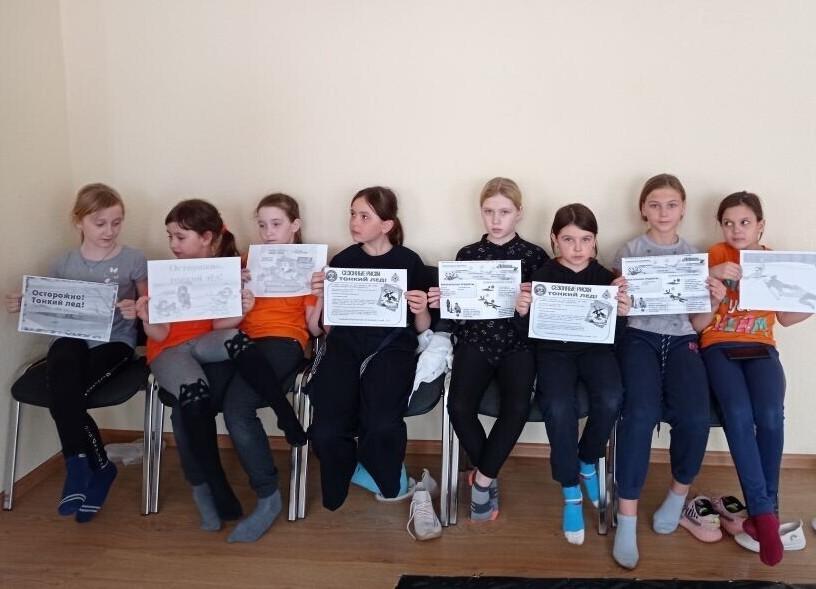 Беседа «Зимой играй, о безопасности не забывай!»