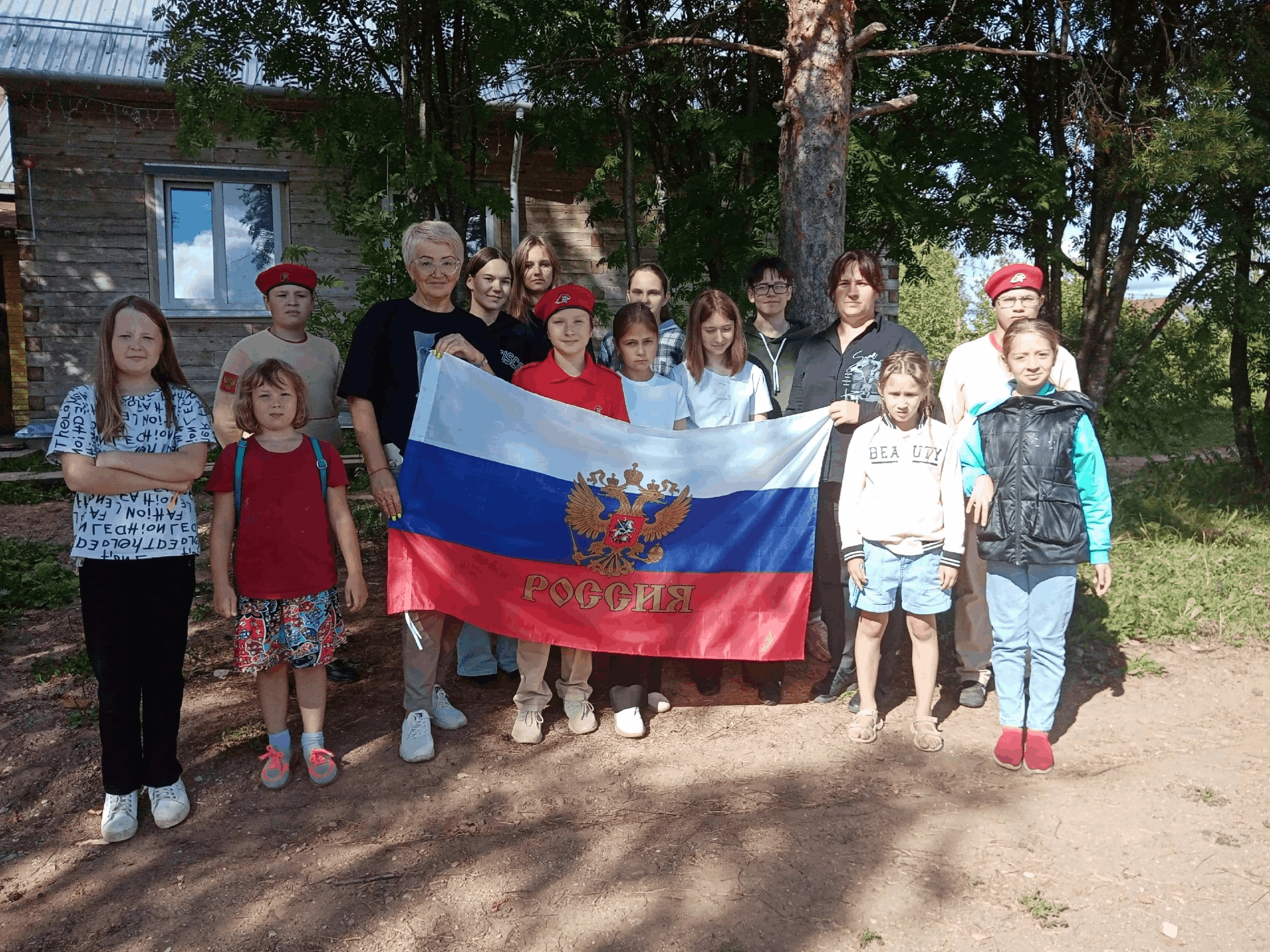 Беседа «Мы патриоты, мы дети России»