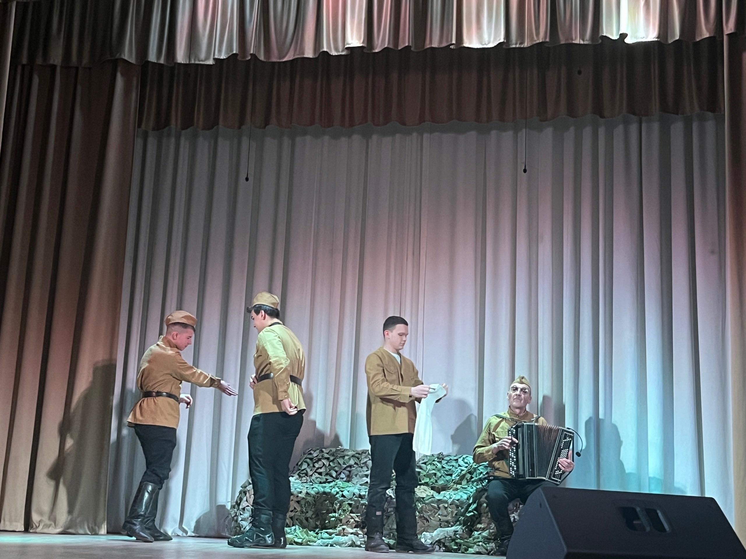 Литературно-музыкальная композиция «Мы память бережно храним»
