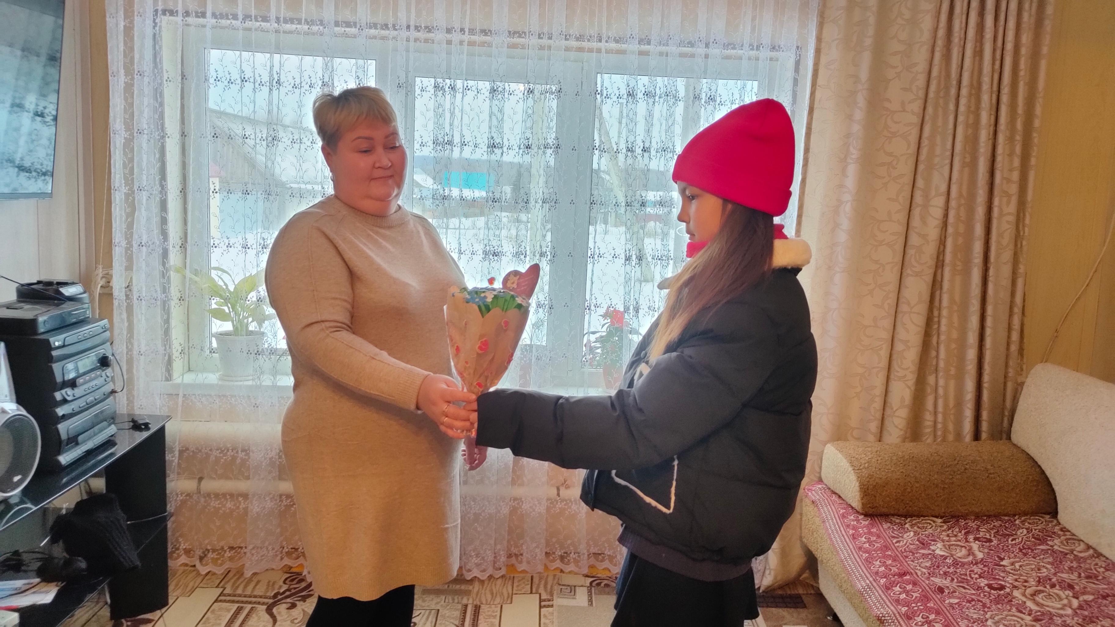 Акция - поздравление ко Дню матери «Мы вместе»