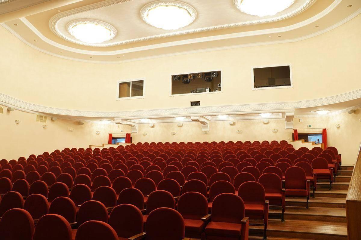 Спектакли