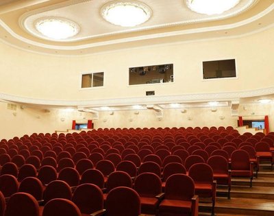 Спектакли
