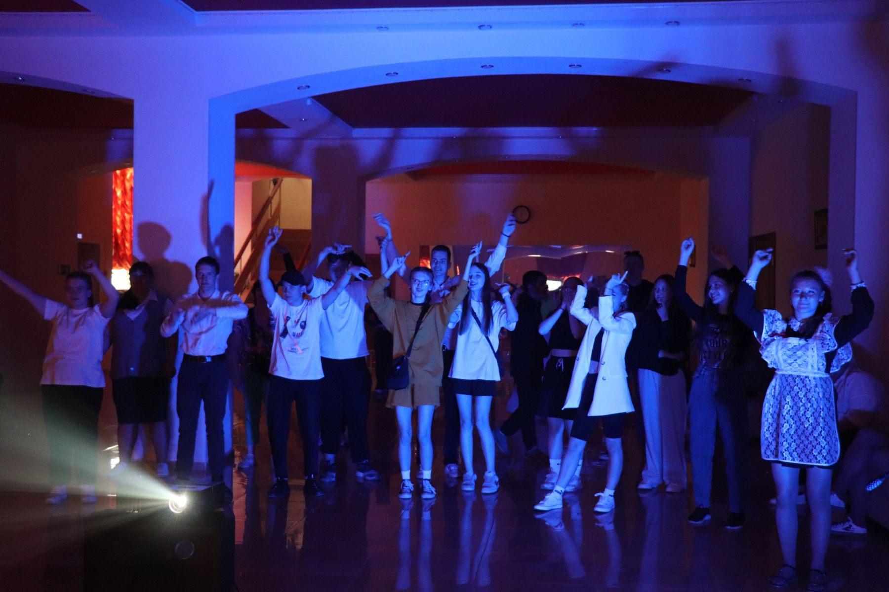 Мастер-класс «Танцуем вальс выпускников»