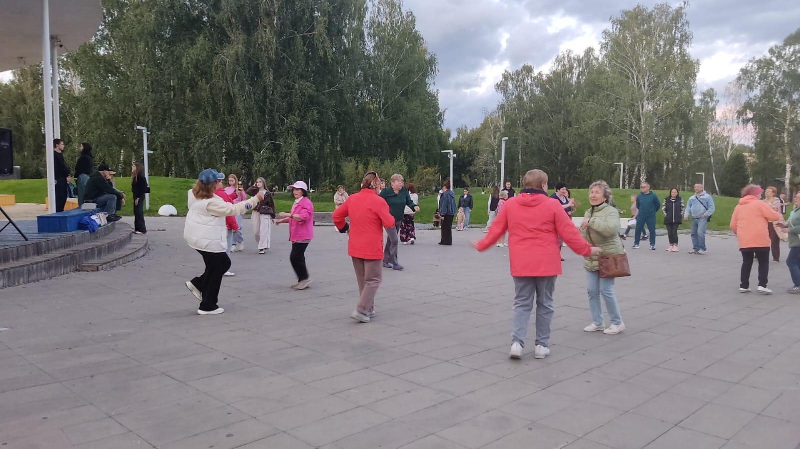 Вечер танцев «Ностальгия»
