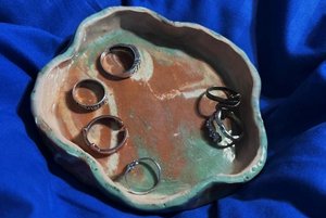 Мастер-класс «Художественная керамика. Тарелочка под украшения»