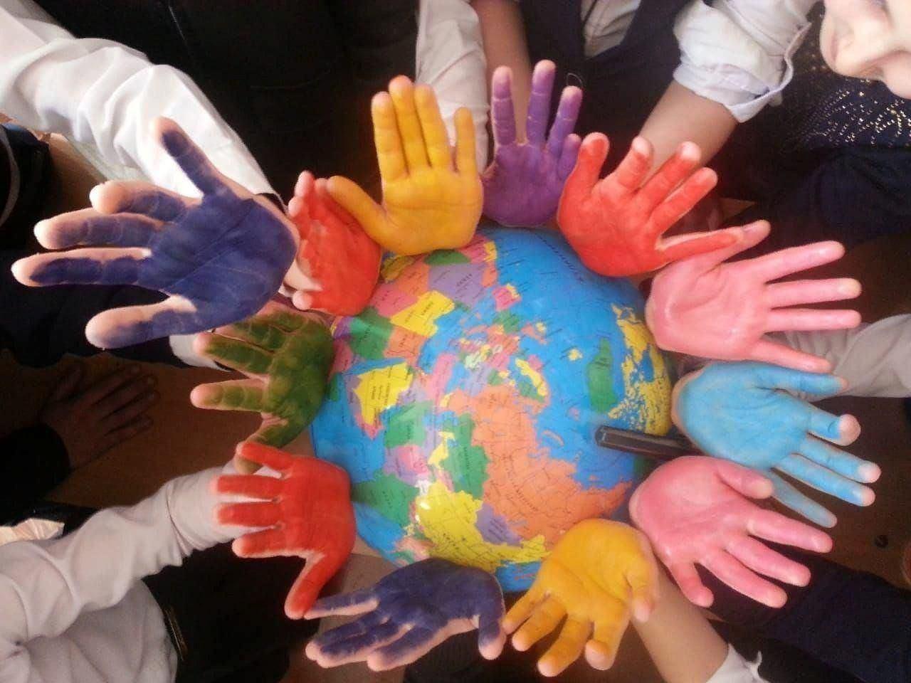 Хоровод добра «Солнце всем одинаково светит»