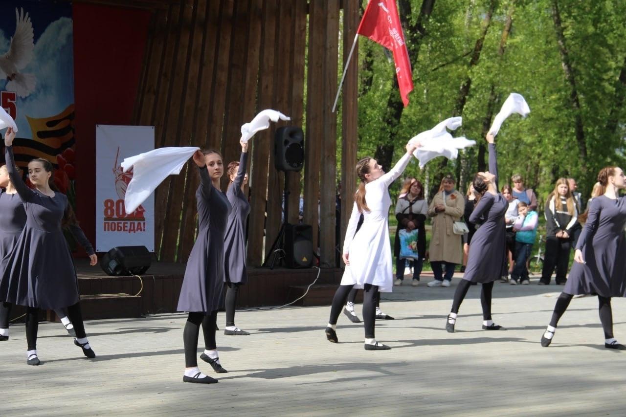 Программа «Песни, опаленные войной»