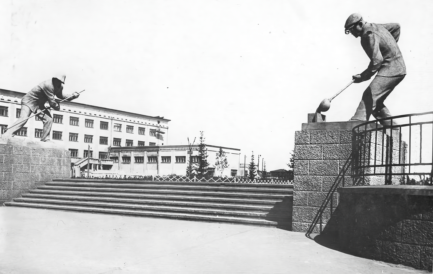 Лекция «Культурная жизнь Сталинска в годы войны»