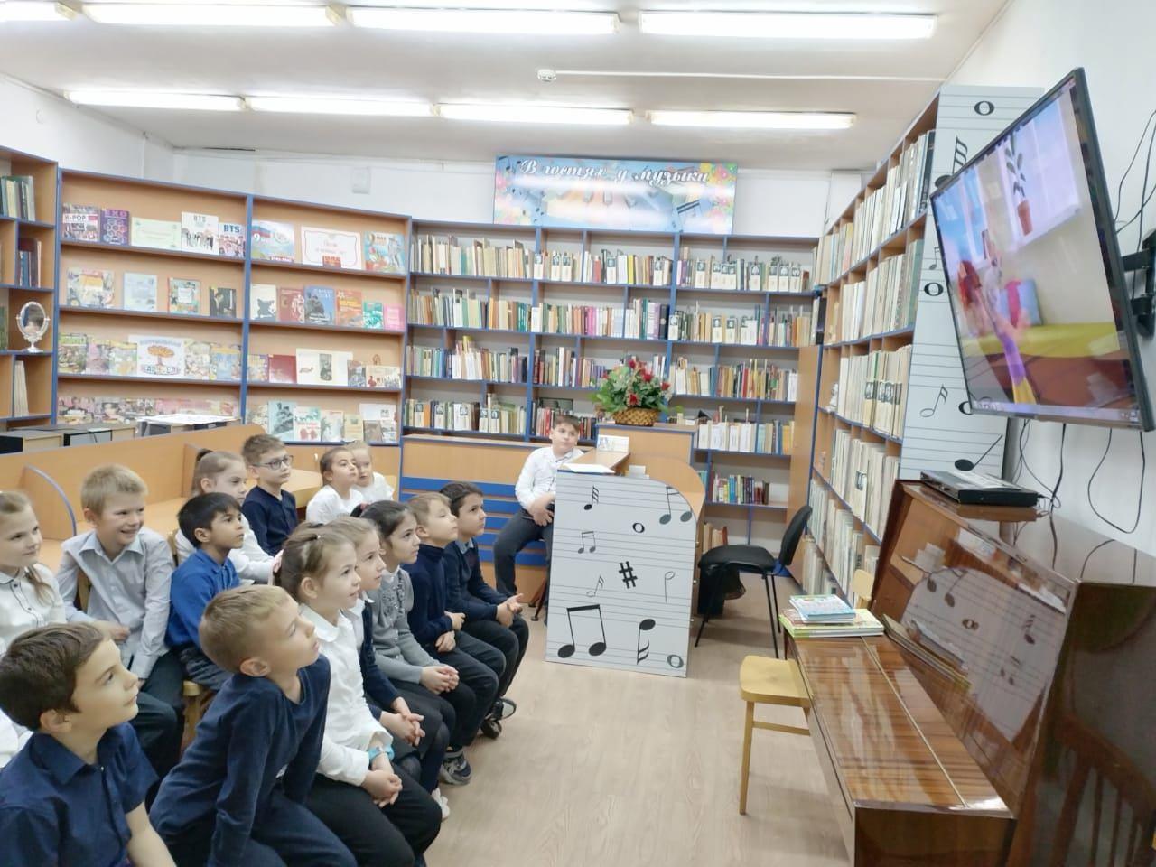 Тематический вечер «Важней всего погода в доме»