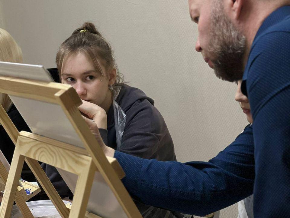 Мастер-класс по живописи с текстурной пастой «Золотая рыбка»