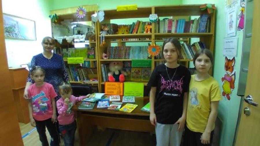 Книжная выставка «В тридевятом царстве, в пушкинском государстве»