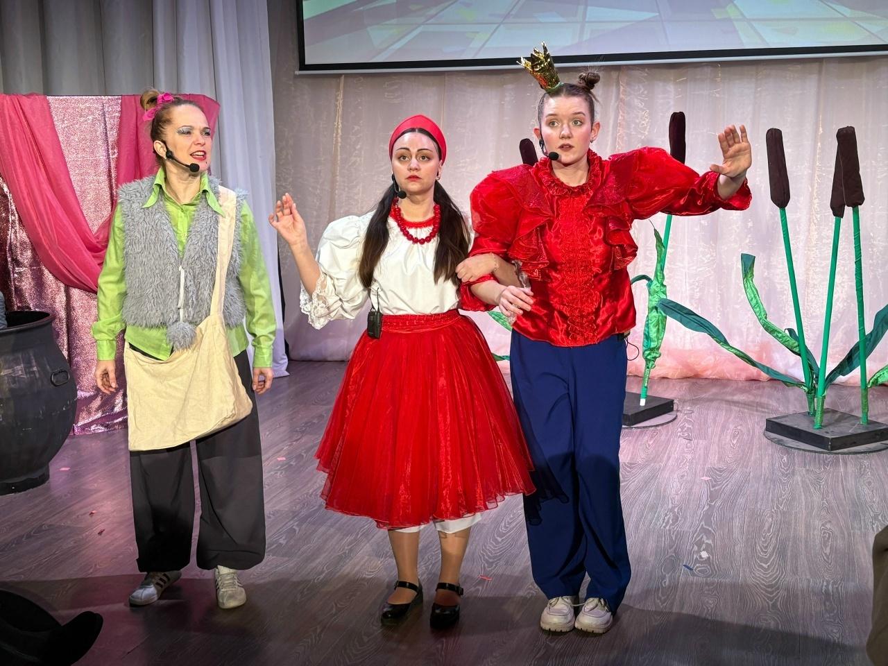 Театрализованное представление ко дню детской книги «Царевны. Потерянные страницы»