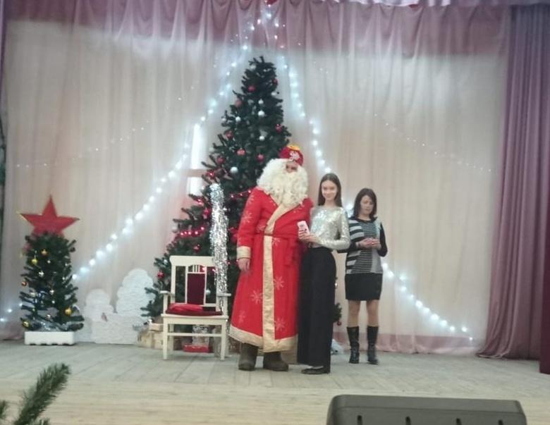 Развлекательная программа «День рождения Деда Мороза»