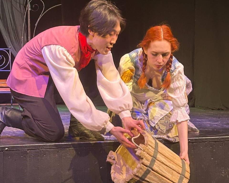 Спектакль «Помолвка при фонарях»