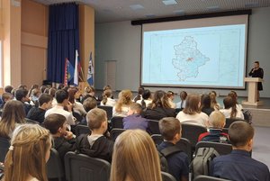 Культурно-просветительская программа «Взгляд в историю: путешествие по старым фотографиям»