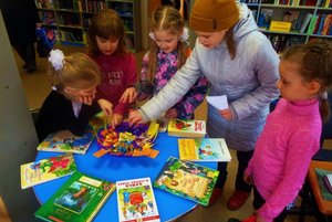 Интеллектуальная эстафета «Книжные сказочные гонки»