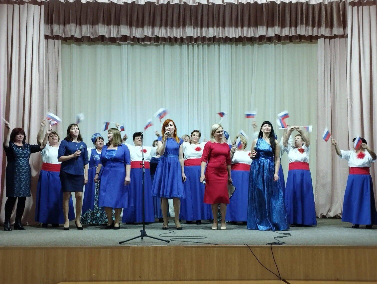 Концертная программа «Народы едины под солнцем России»