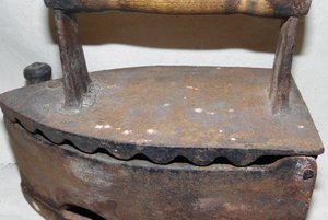 Выставка «Утюги на все лады»