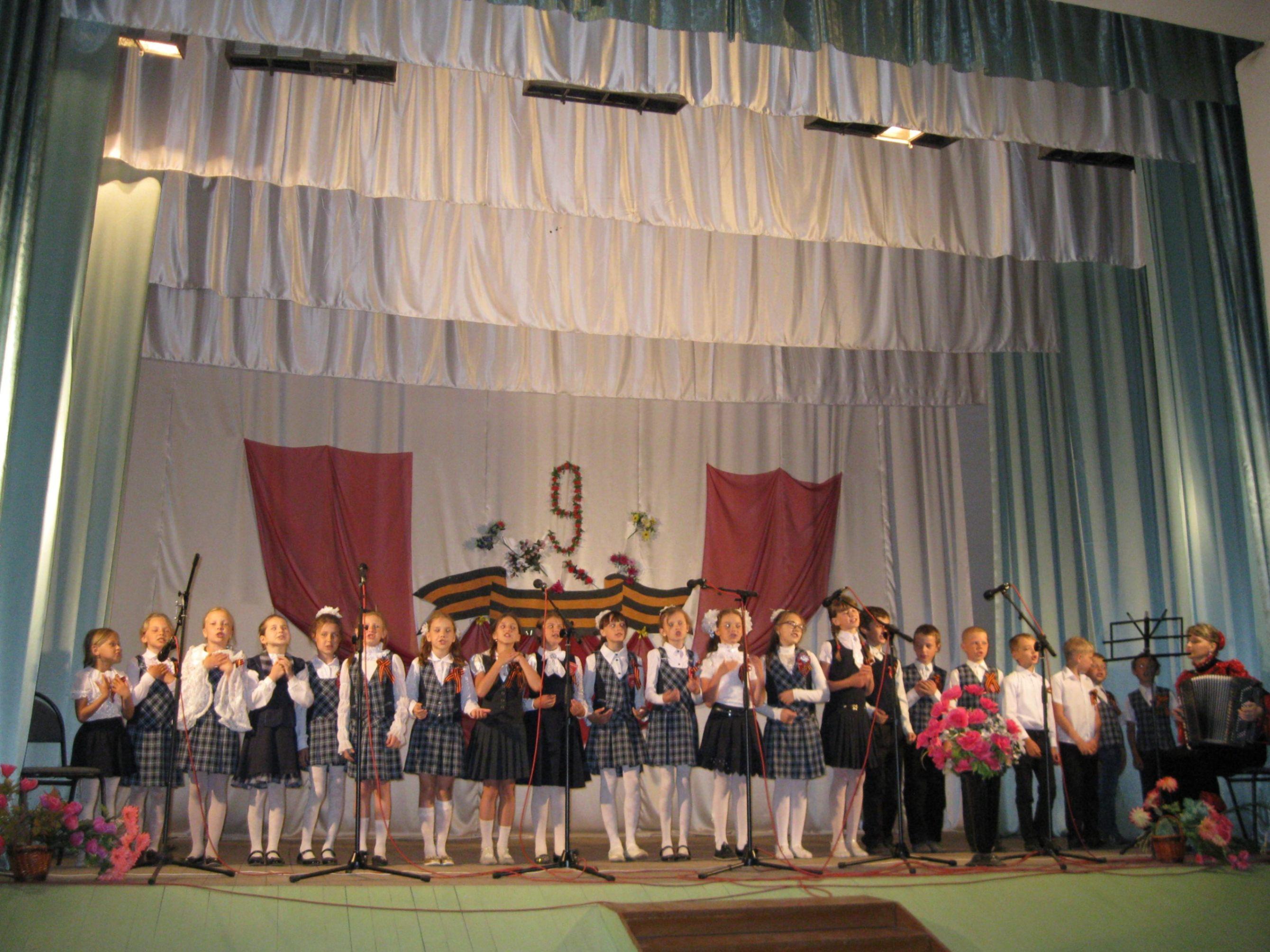 «Была весна – весна Победы».