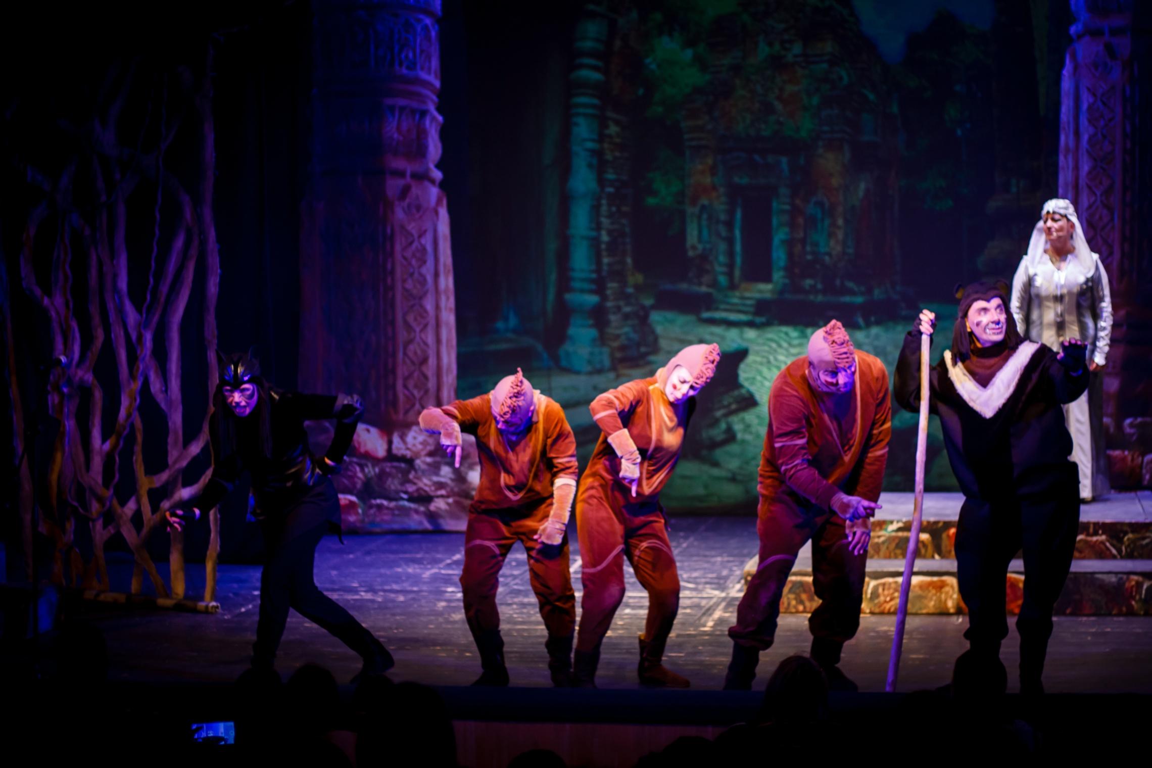 Викторина «Живые звуки сцены»