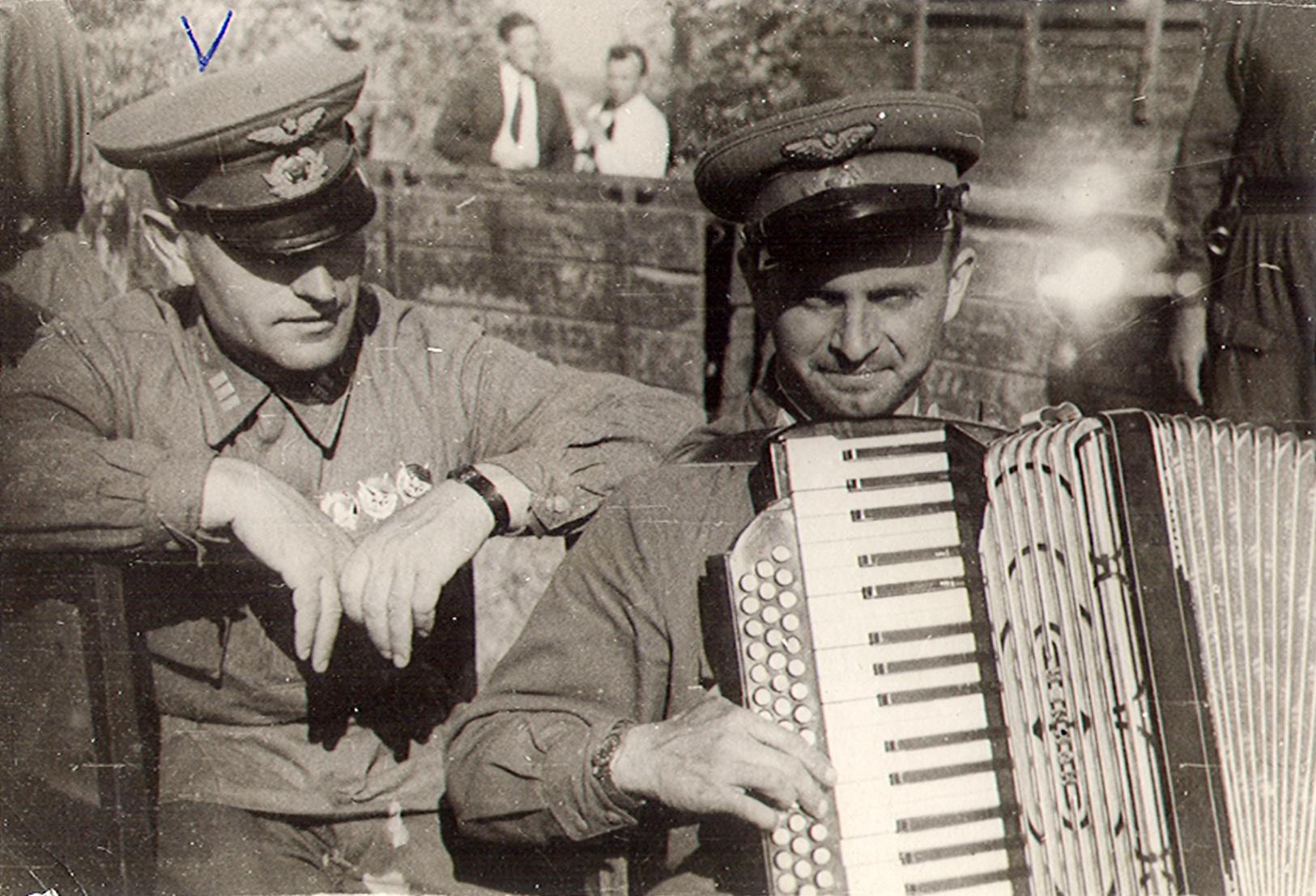 «Образец человека и летчика»
