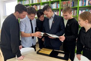 Литературная гостиная «О женщине с любовью»