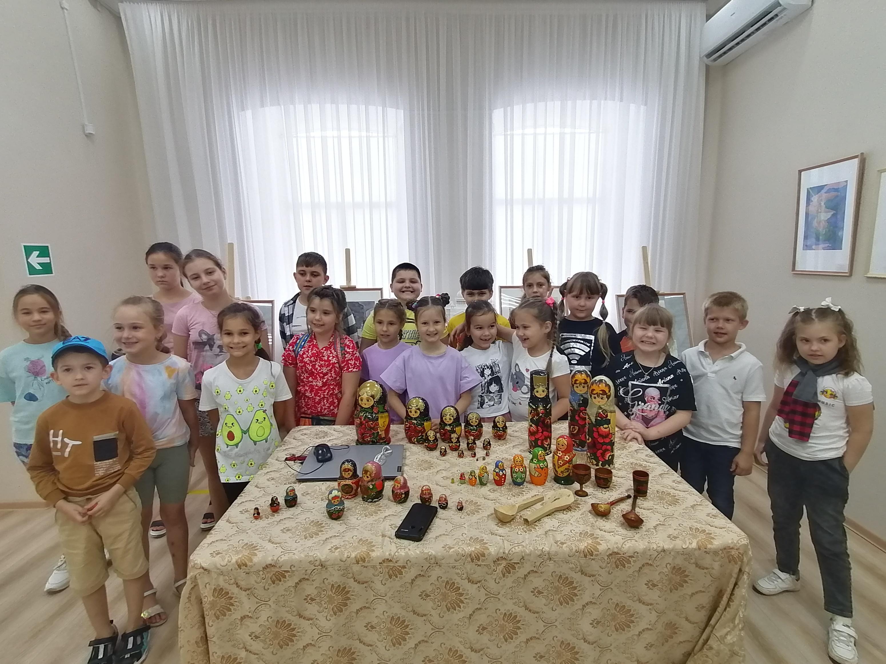 Программа «В гостях у Матрешки»