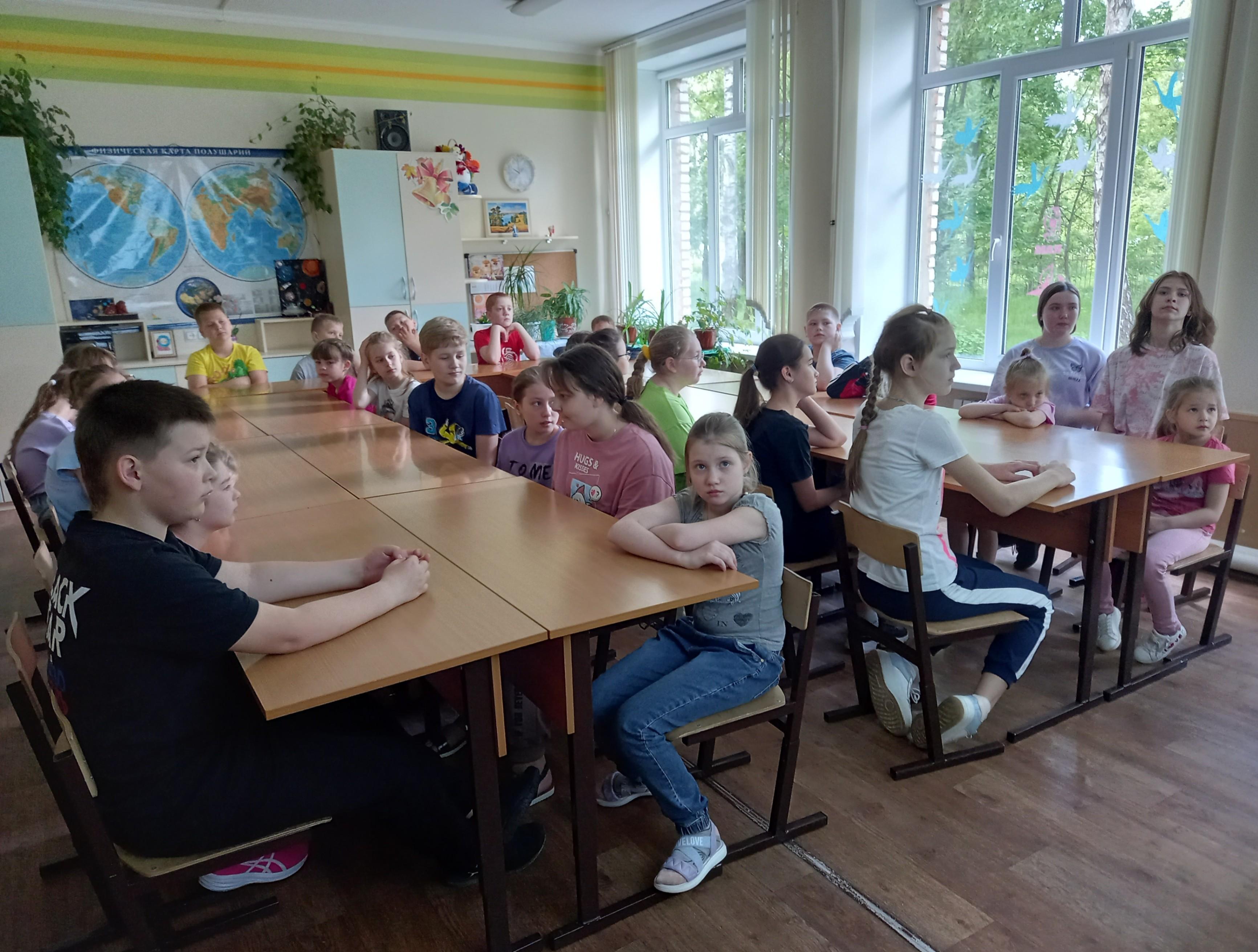 Час патриотизма «Будем всегда Россией гордиться!»