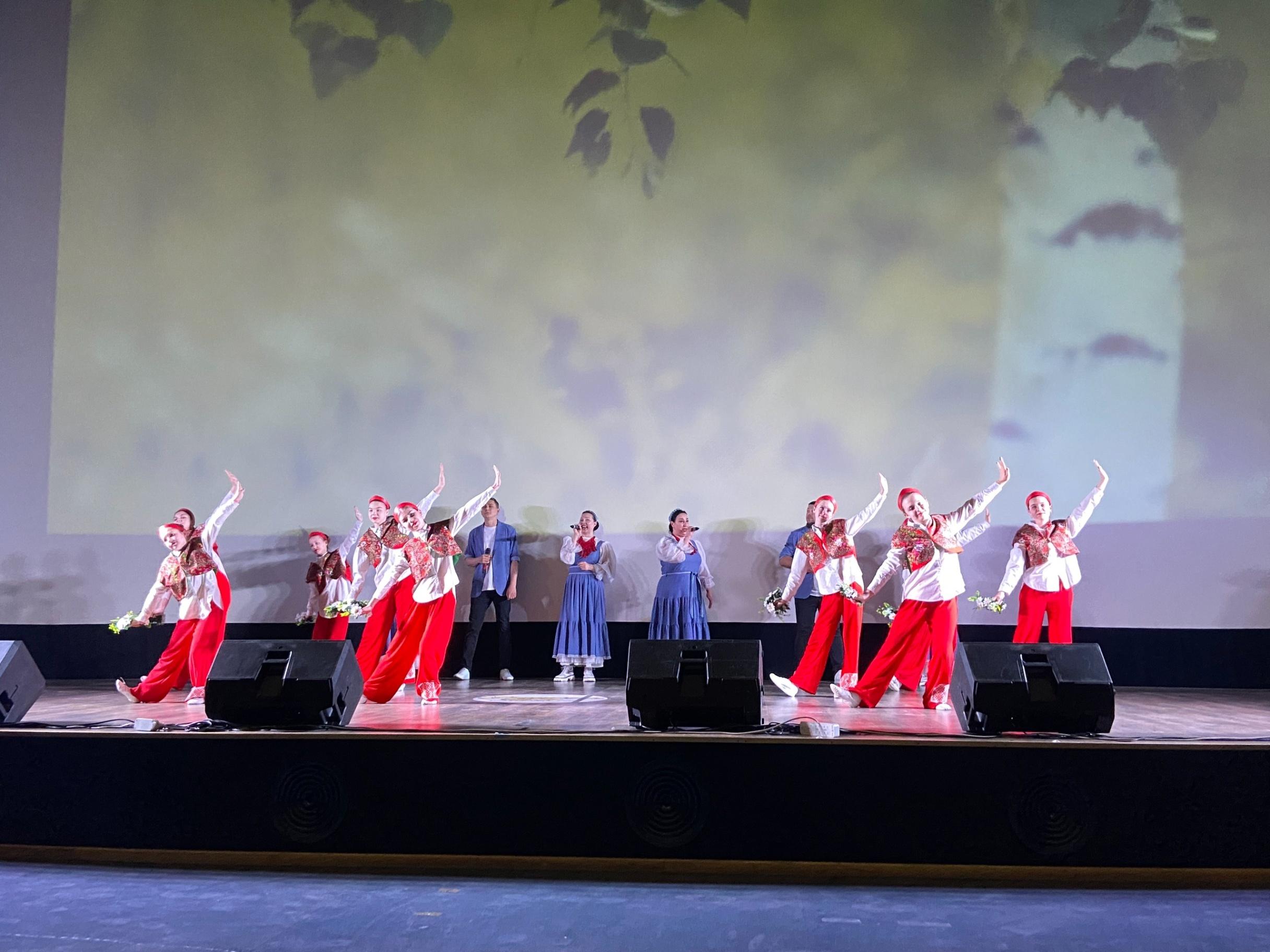 Концертная программа «Сердцу родные мотивы»