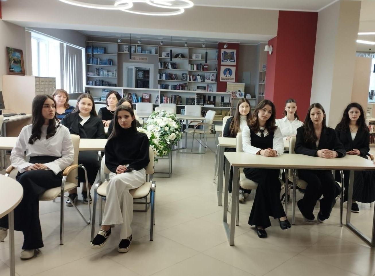 Музыкальный вечер «И в сердце светит Русь…»