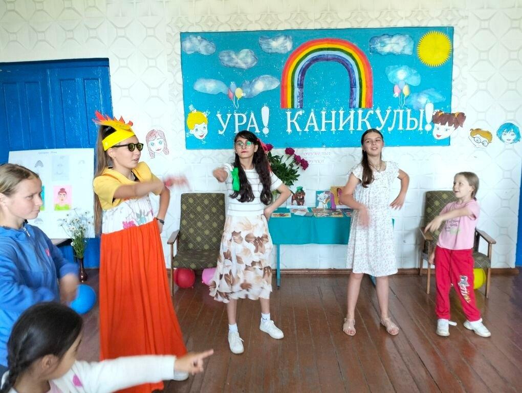 Праздник «Детство – это смех и радость»