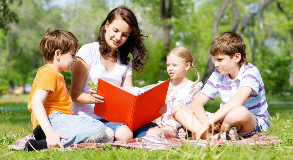 Чтение на свежем воздухе «На природе с книгой!»