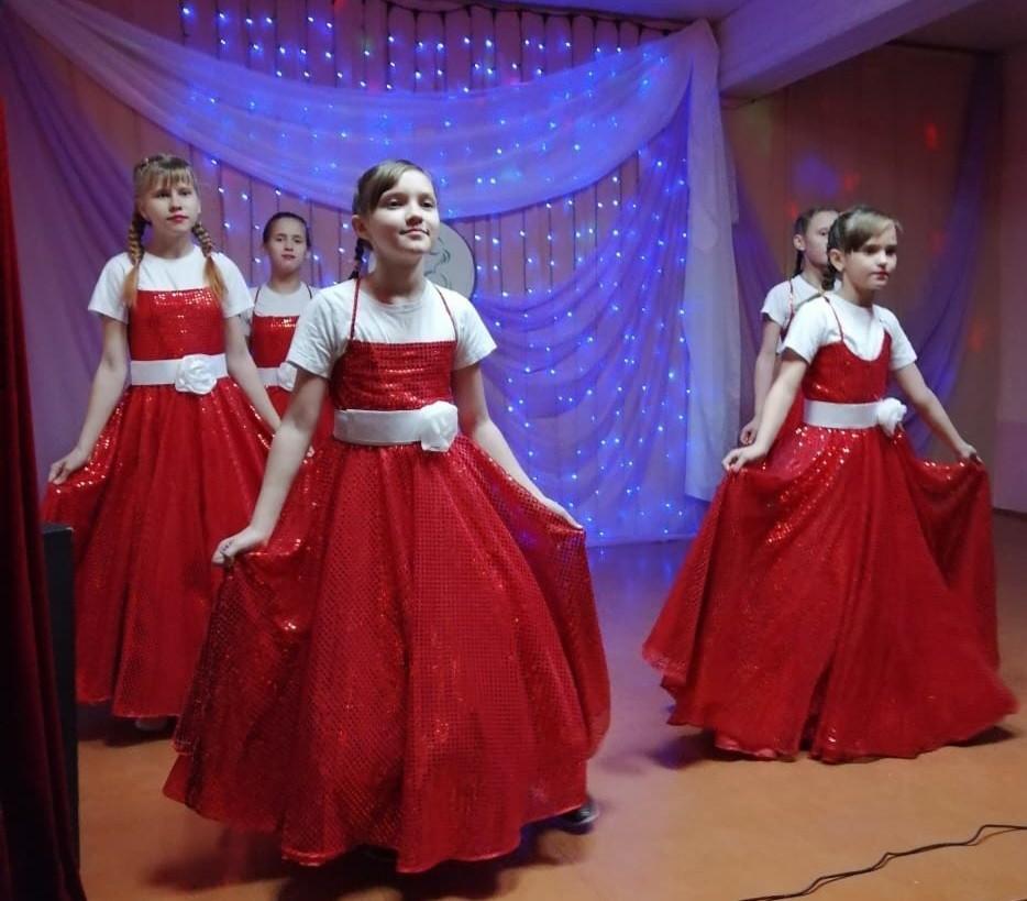 Смотр - конкурс танцевальных коллективов «Ритмы детства»